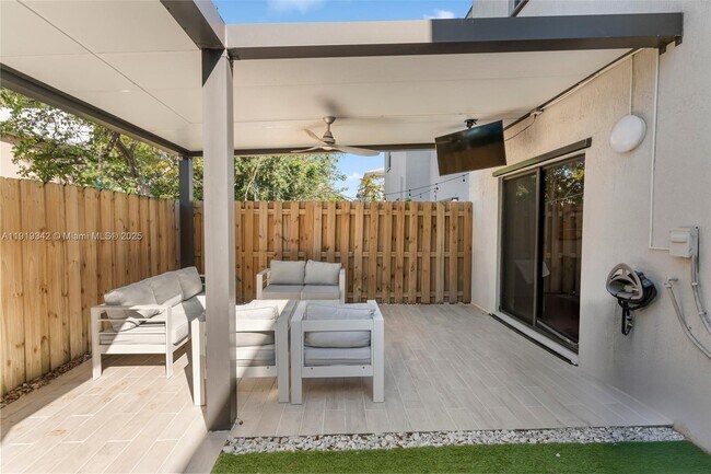 Building Photo - 28742 SW 134th Ct