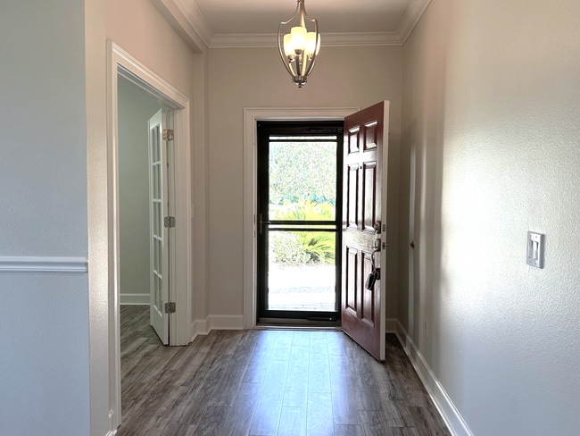 Building Photo - 4/4 Plus Office, Plus In-Law Suite/Gate Se...