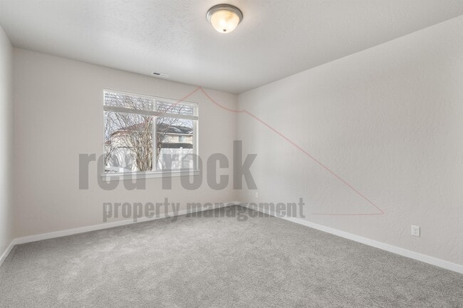 Building Photo - 1329 N Tschirley St