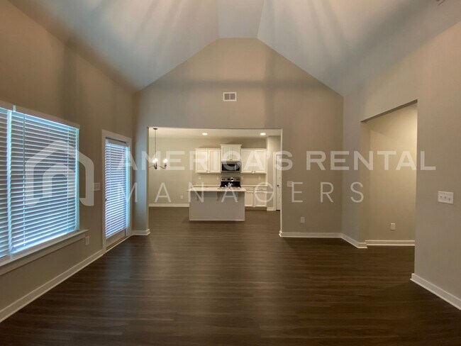 Building Photo - Home for Rent in Thorsby, AL!!! Sign a 13 ...