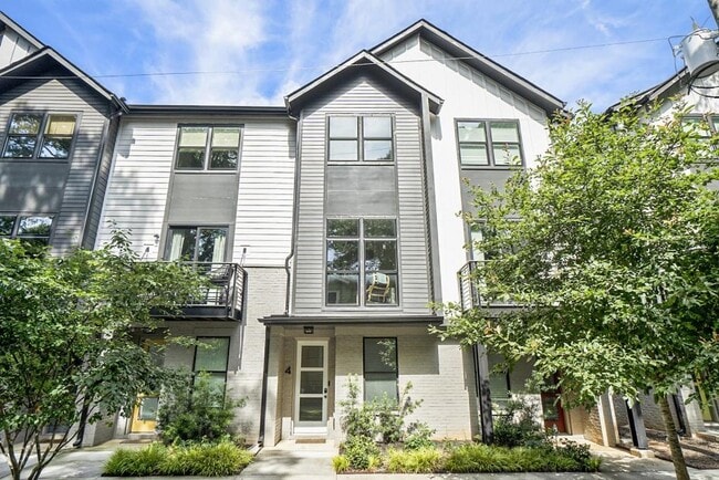 Primary Photo - 1350 May Ave SE