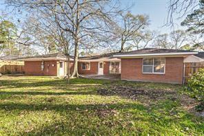 Building Photo - 211 Pine Shadow Dr