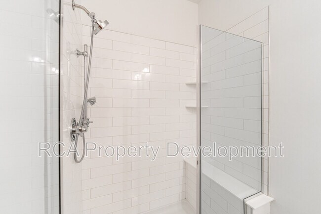 Building Photo - 616 Pomeroy St