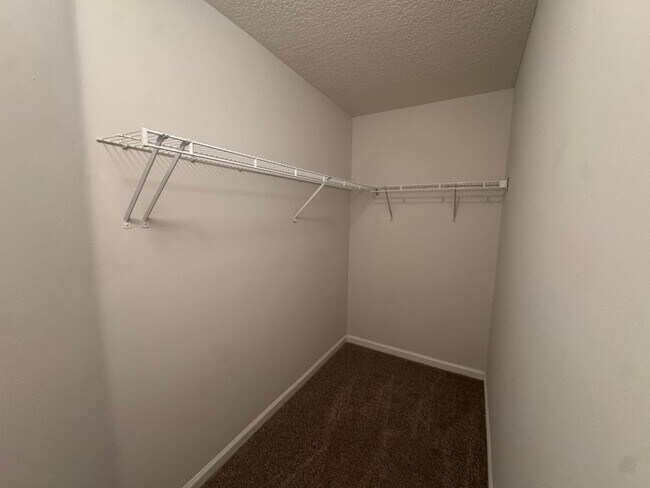 Building Photo - Ready Now! 3/2 Single Family Home w/ Fenced Yard in Starke, FL!