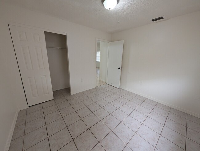 Building Photo - 8402 Corney Dr