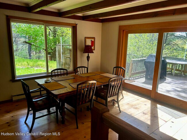 Building Photo - 125 Taconic Creek Rd