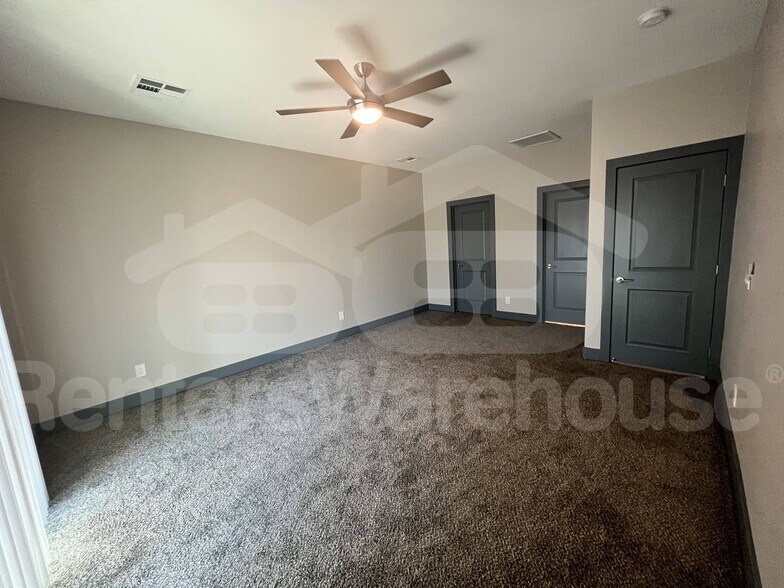 Building Photo - 1437 E Roosevelt St