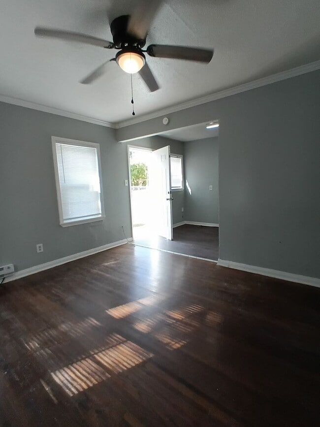 Building Photo - Minutes from Tinker! *PROMO FIRST FULL MONTH FREE!