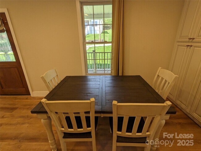 Building Photo - 29 Woodrow Ave