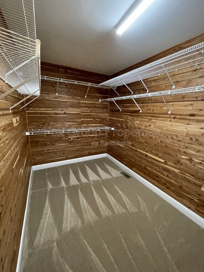 Building Photo - 20329 Berry Cir