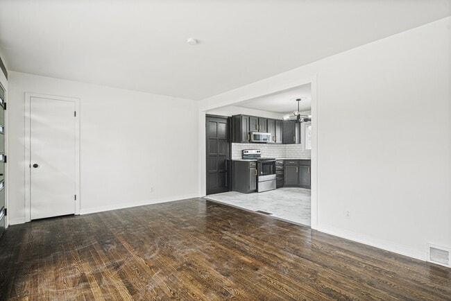 Building Photo - 7109 Conser St