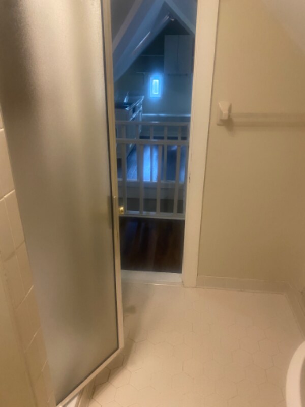 Building Photo - 2098 Court Ave