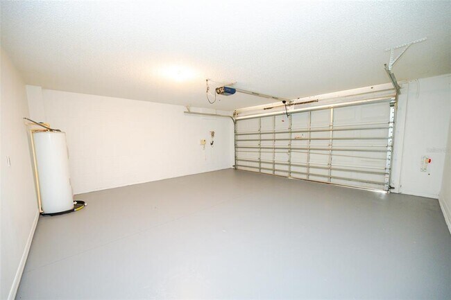 Building Photo - 202 Walnut Crest Run