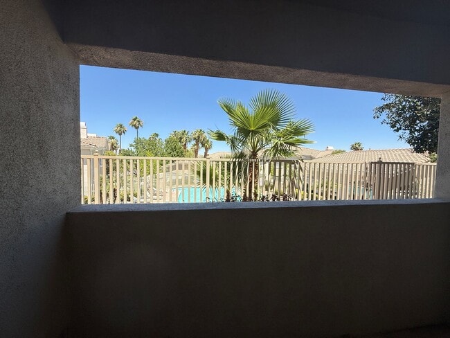 Building Photo - Renovated 2 Bedroom in Summerlin