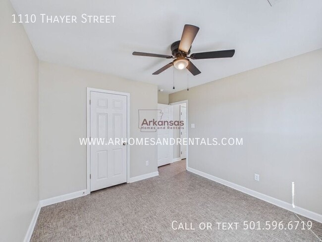 Building Photo - 1110 Thayer St