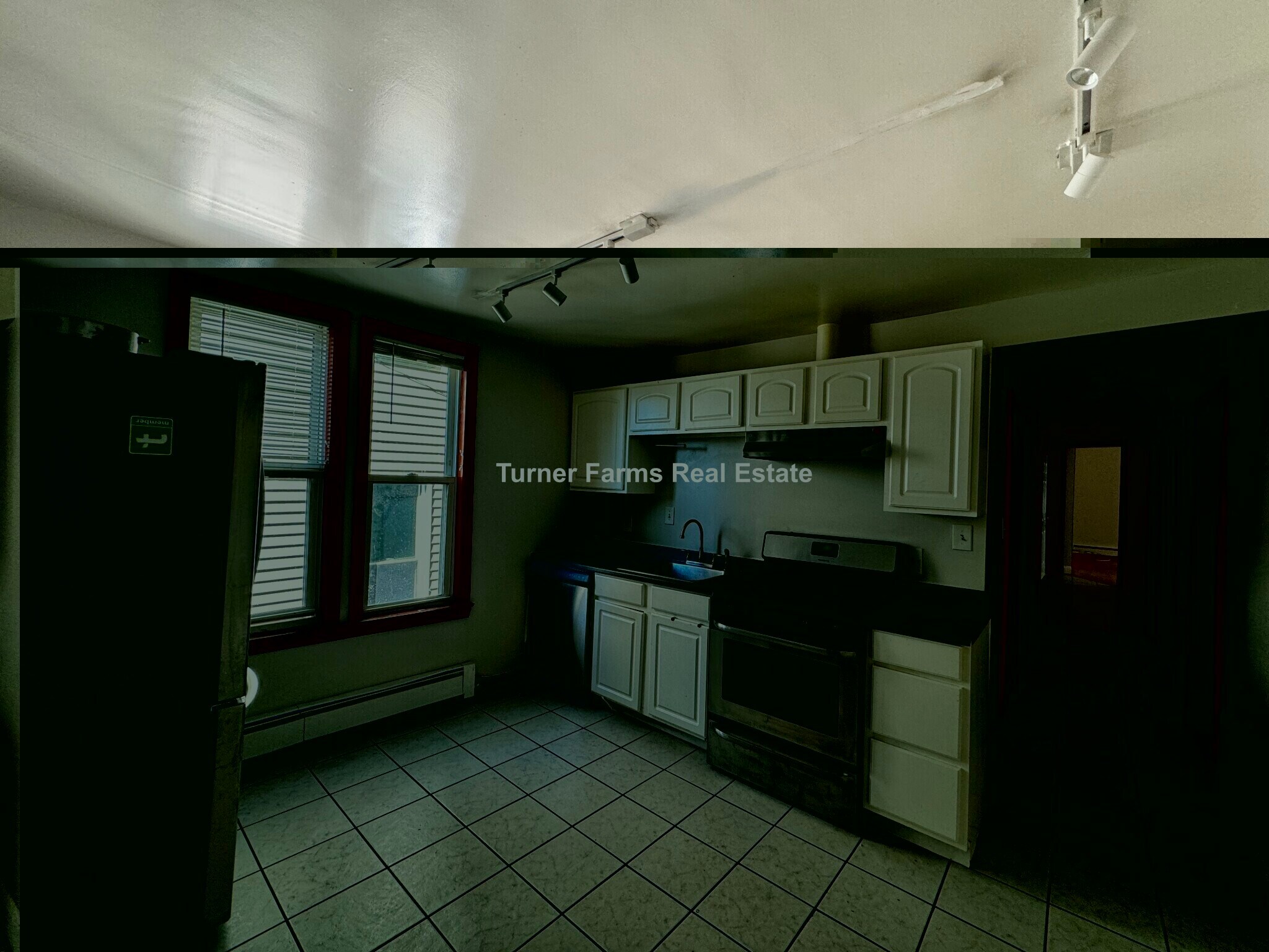 Building Photo - 19 Monmouth St