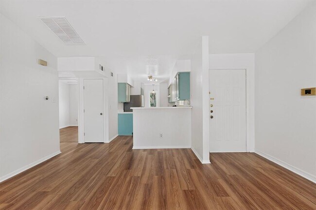 Building Photo - 2450 Wickersham Ln