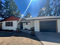 Building Photo - 948 SE Polaris Ct