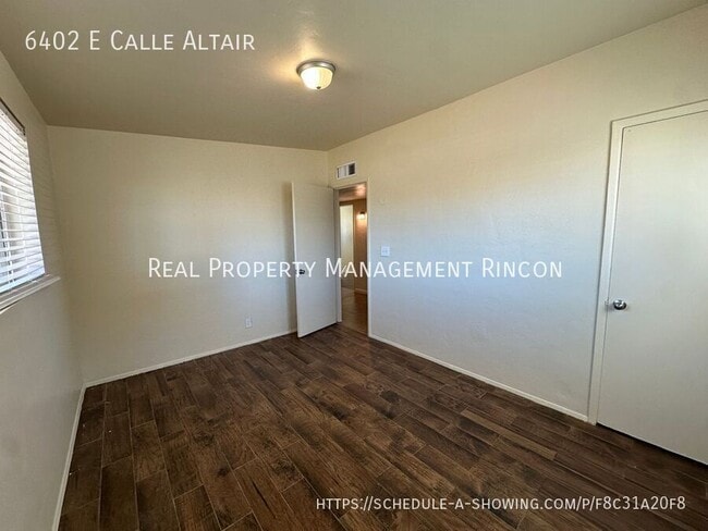 Building Photo - 6402 E Calle Altair