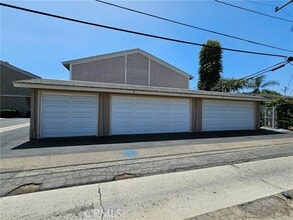 Building Photo - 13057 Kiwi Ln