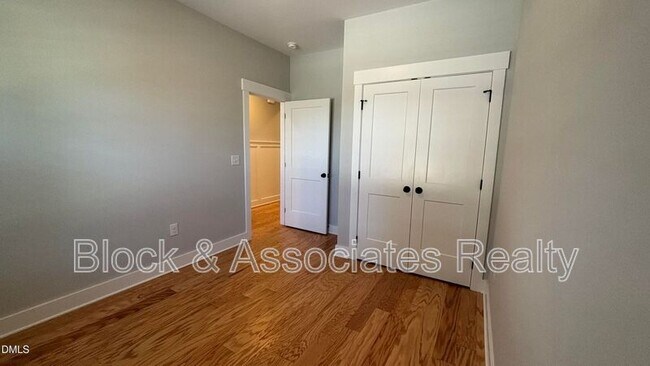 Building Photo - 200 E Moore St