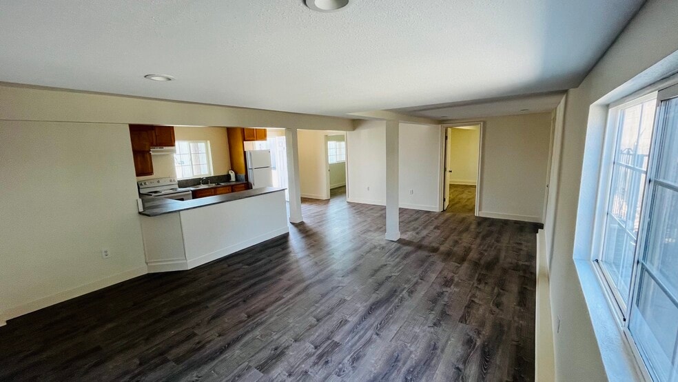 living room - 1298 Shortridge Ave