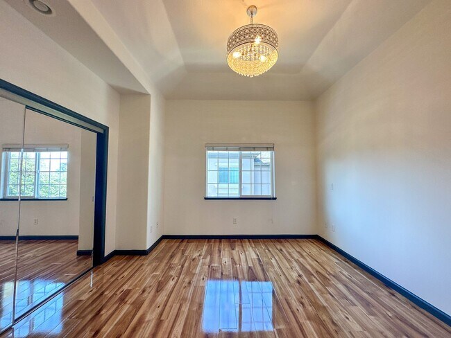 Building Photo - 630 Antioch Terrace