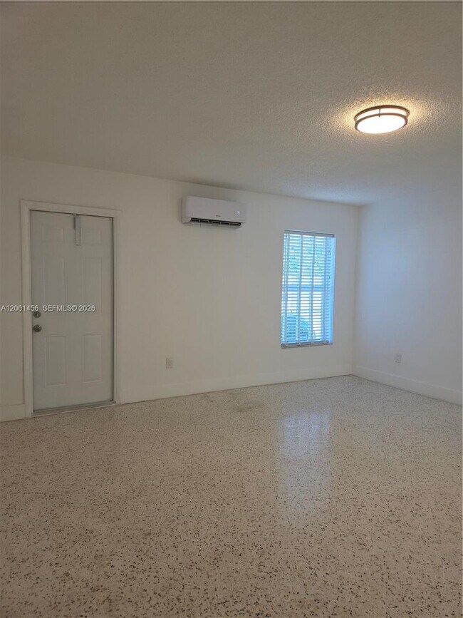 Building Photo - 3146 NW 29th St