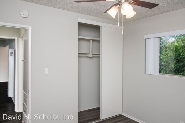 Building Photo - 833 W Foothill Blvd