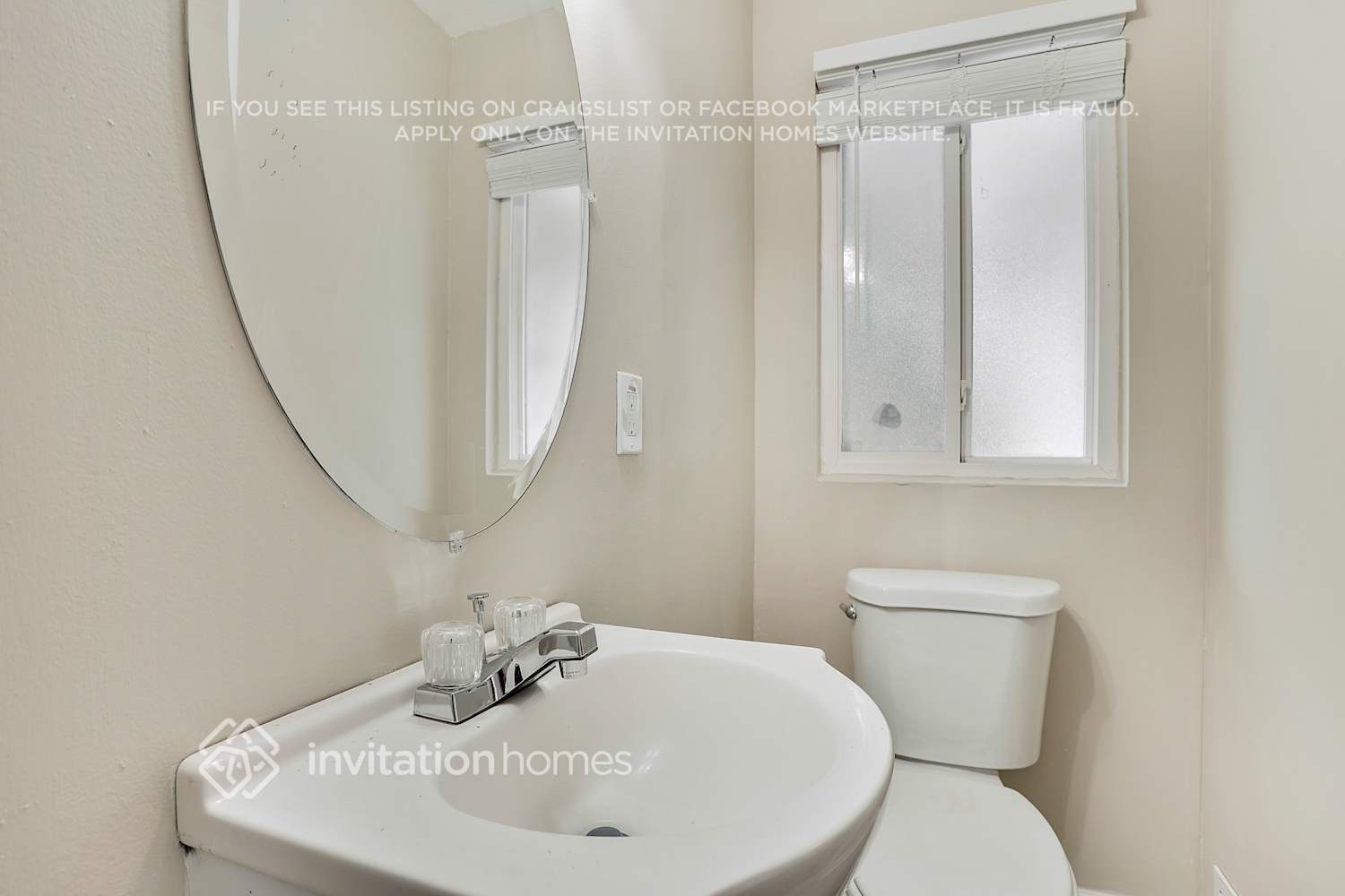 Building Photo - 2284 Headland Dr