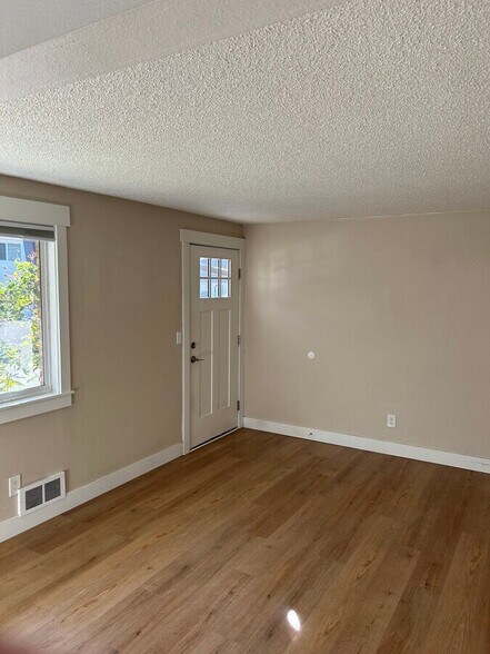 Building Photo - Timber Lane Apartments