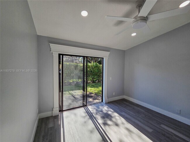 Building Photo - 3639 NW 83rd Ln