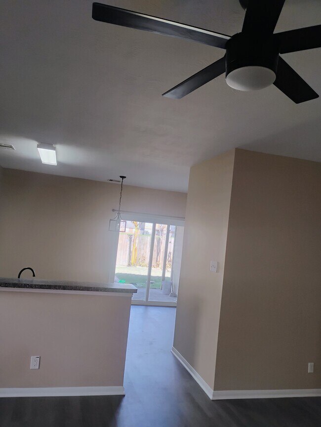Building Photo - 10838 Harston Dr
