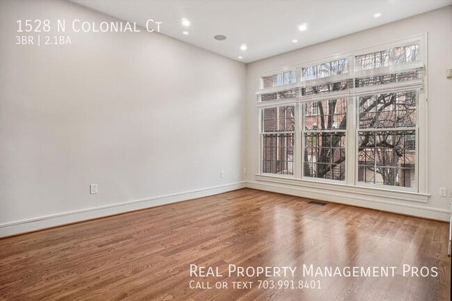 Building Photo - 1528 N Colonial Ct