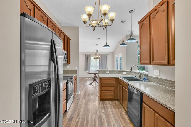 Building Photo - 951 Silver Spring Ct