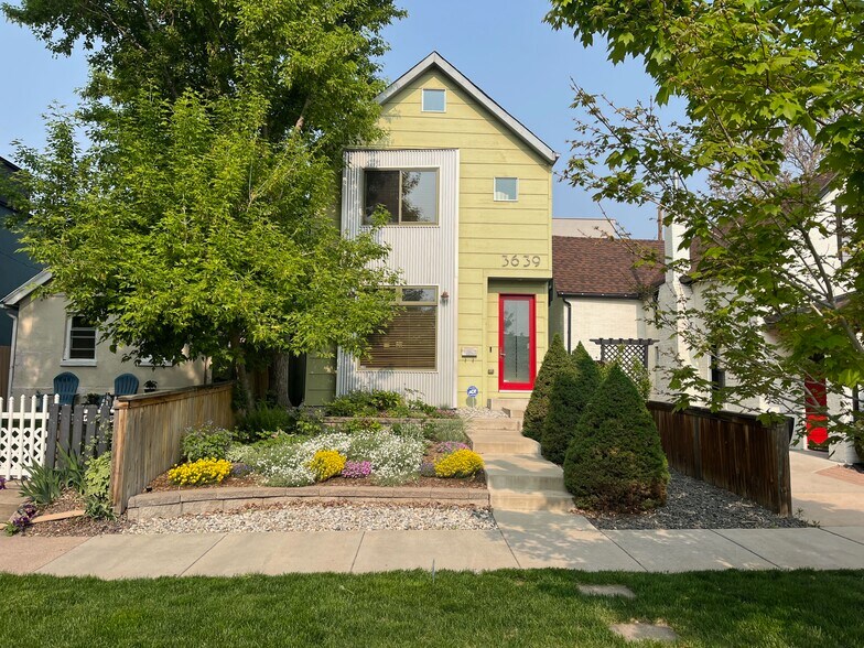 Building Photo - 3639 Mariposa Street