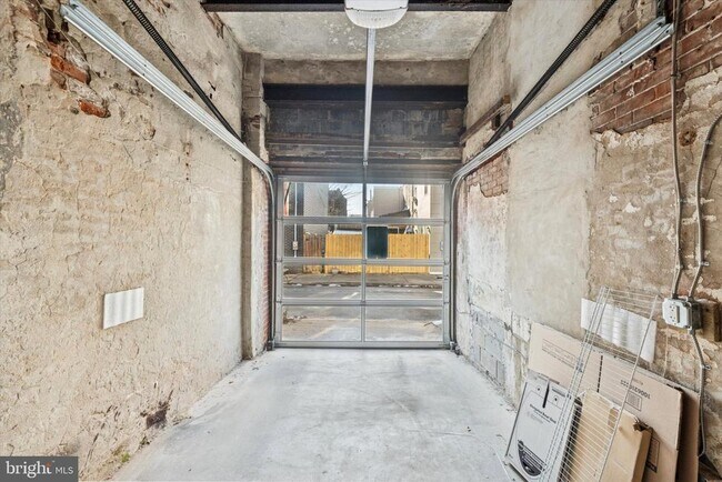 Building Photo - 1625 S 19th St