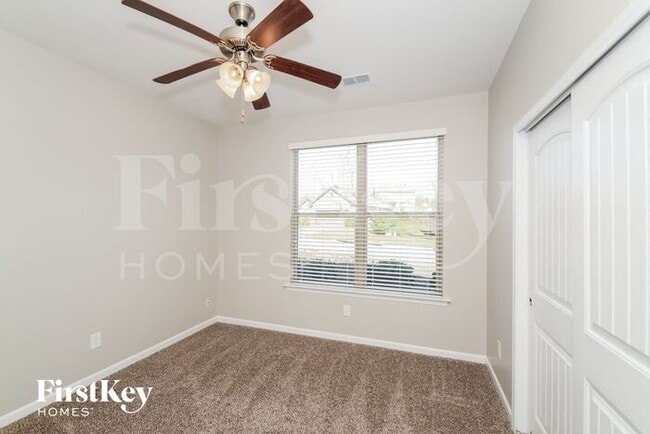 Building Photo - 308 Polo Ct