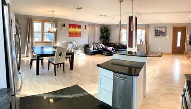 Building Photo - 188 Middlesex Ave