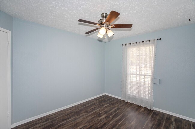 Building Photo - 5617 Fresh Meadow