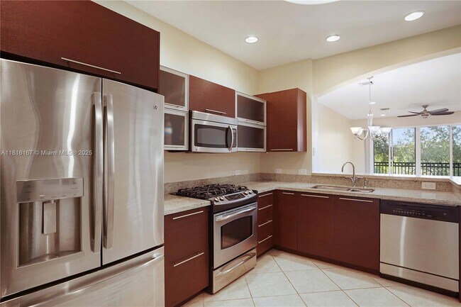 Building Photo - 2900 NW 125th Ave