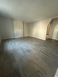 Building Photo - 4640 Izard St