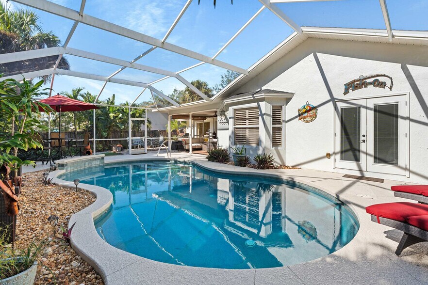 Building Photo - 2548 River Reach Dr