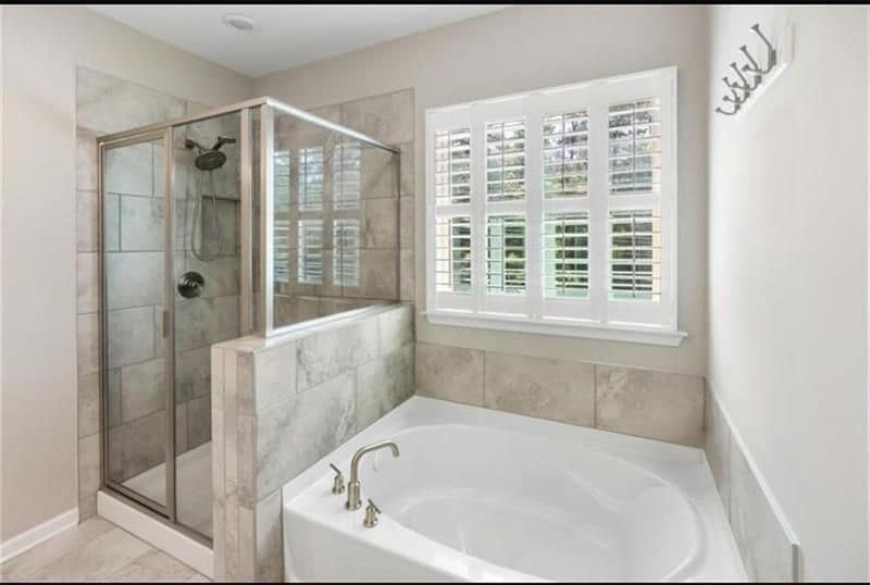 Building Photo - 4260 Essex Pond Wy