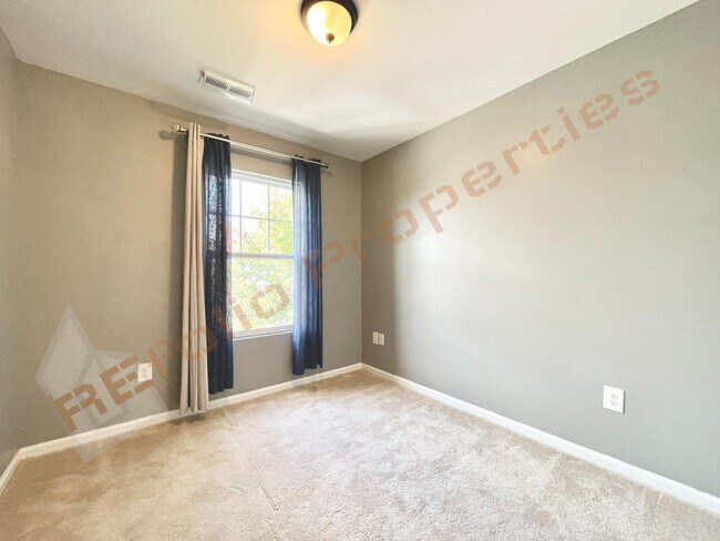 Building Photo - 1304 Cozart St