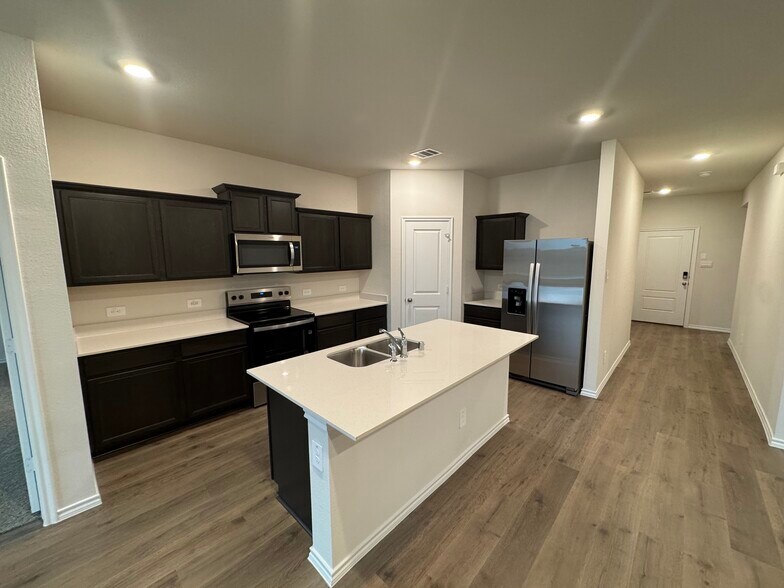Building Photo - 13120 Quintin Dr