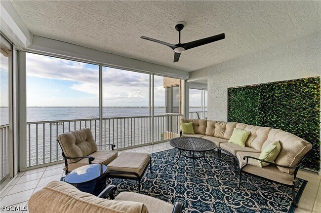 Building Photo - 14813 Laguna Dr