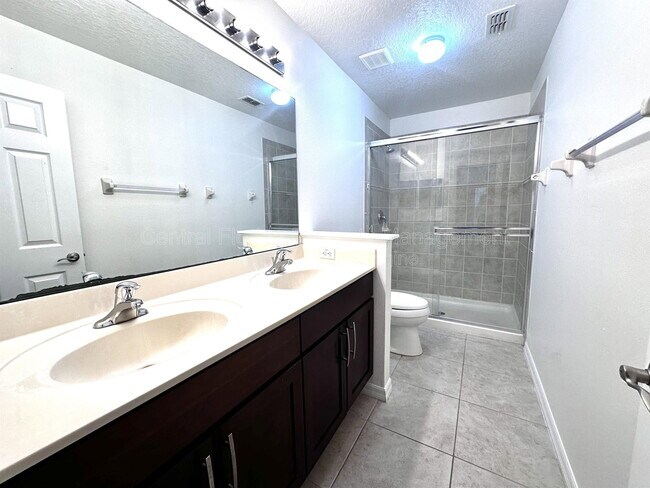 Building Photo - 3845 Silverbell Loop