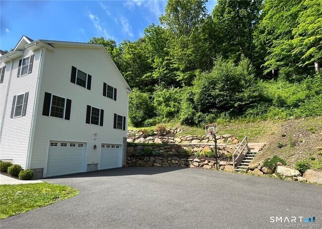 Building Photo - 71 Ledges Rd