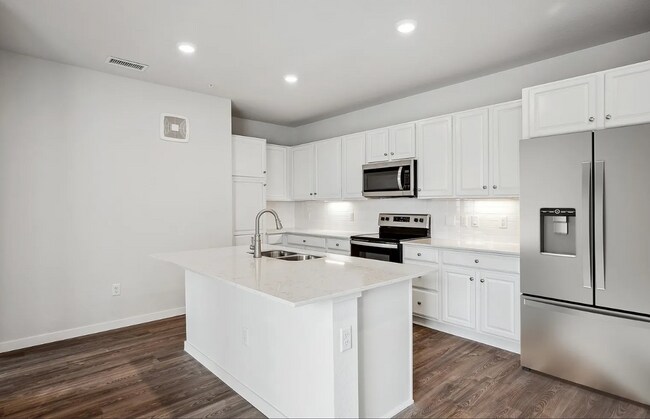Building Photo - 487 Interlocken Blvd
